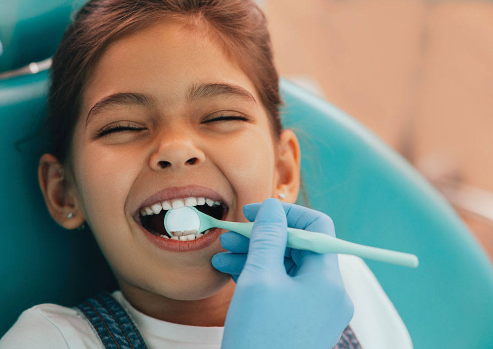 child at dentist