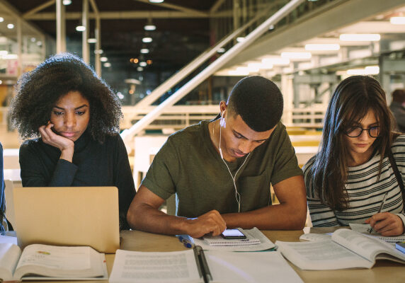 OnlineLearning-Josh-600x400